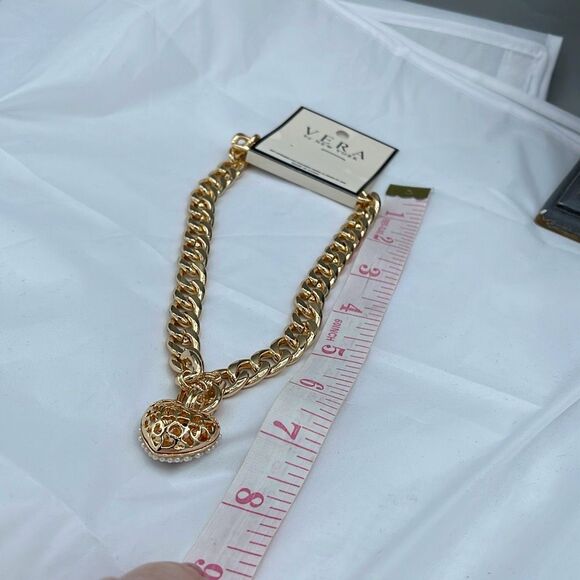 NWT Vera by New York bold chain and faux pearl heart choker - Picture 4 of 8